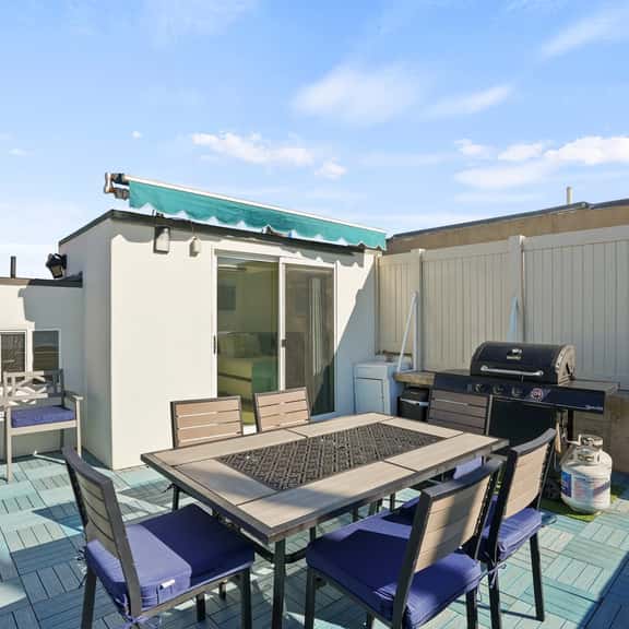O2308B - Pier View Rooftop - Image 1